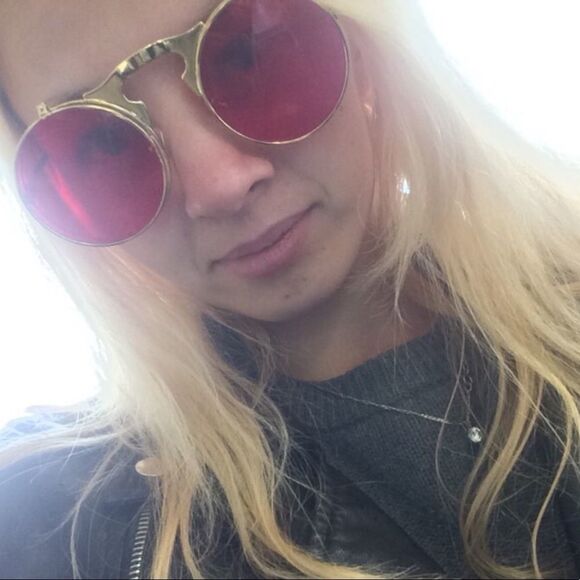 Round Red Lens Flip Up Clear Metal Frame Sunnies Sunglasses NEW - Picture 3 of 4